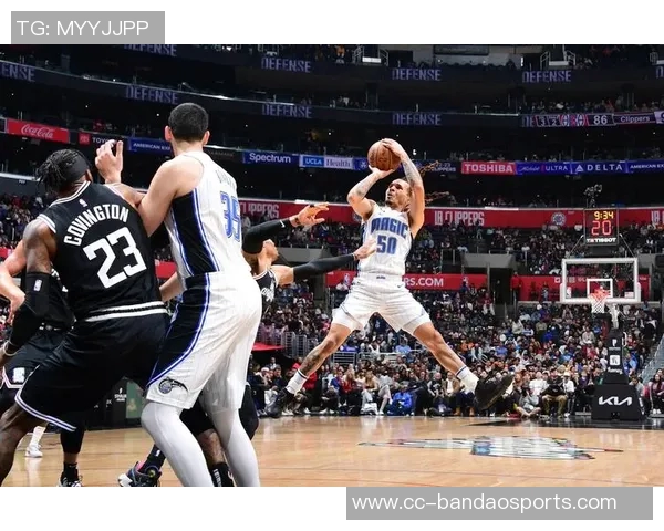 科尔安东尼分享应对场外挑战的心路历程与专注打球的决心